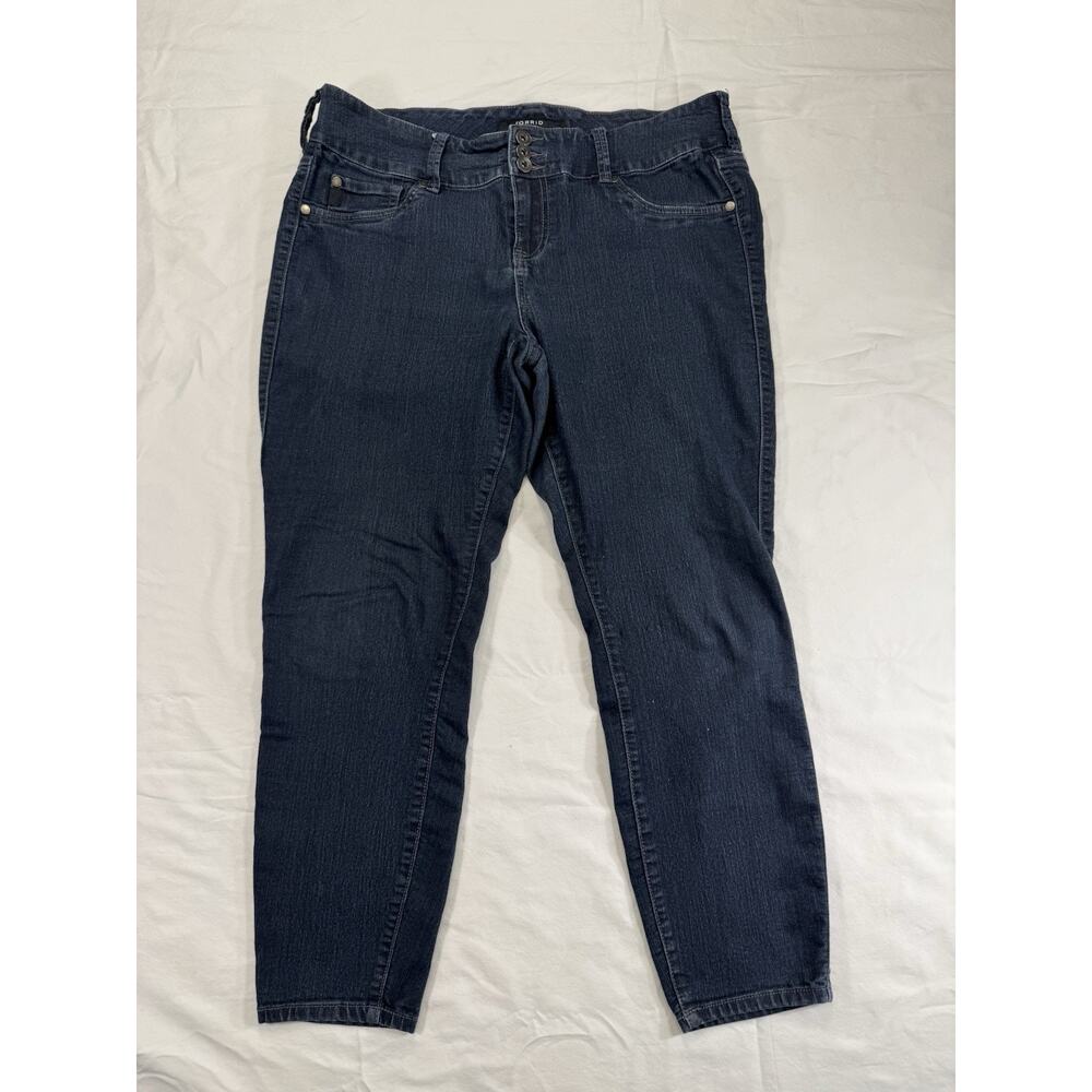 Torrid Crop Super Soft Blue Grotto Size 16 High-Rise Jean